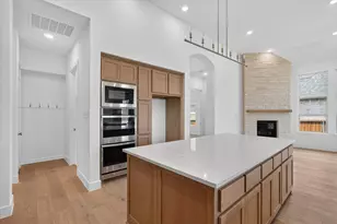 837 Bridle Path Pkwy, Aubrey, TX 76227 - Photo 5
