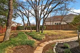 8232 Fenwick Dr, North Richland Hills, TX 76182 - Photo 31