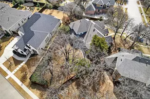 8232 Fenwick Dr, North Richland Hills, TX 76182 - Photo 35