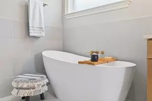 8232 Fenwick Dr, North Richland Hills, TX 76182 - Photo 15