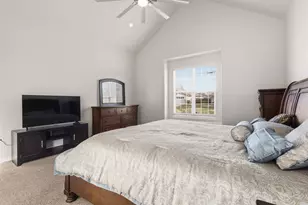 808 E 6th St, Bonham, TX 75418 - Photo 11