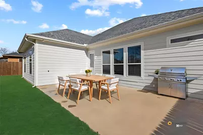 808 E 6th Street, Bonham, TX 75418 - Photo 25