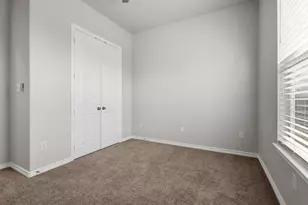 808 E 6th St, Bonham, TX 75418 - Photo 23