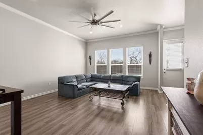 808 E 6th Street, Bonham, TX 75418 - Photo 5