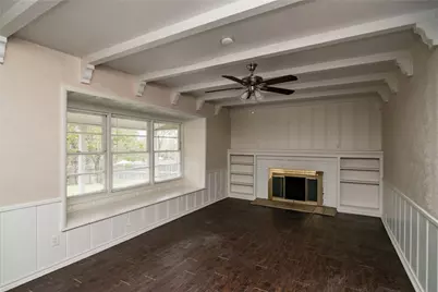 1604 Weiler Boulevard, Fort Worth, TX 76112 - Photo 9