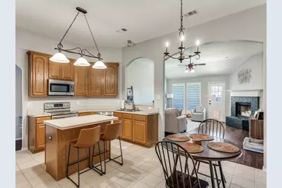 10505 Stonehill Drive, Benbrook, TX 76126 - Photo 7