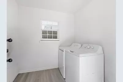 1310 E Lovers Lane, Arlington, TX 76010 - Photo 21