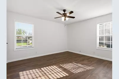 1310 E Lovers Lane, Arlington, TX 76010 - Photo 19