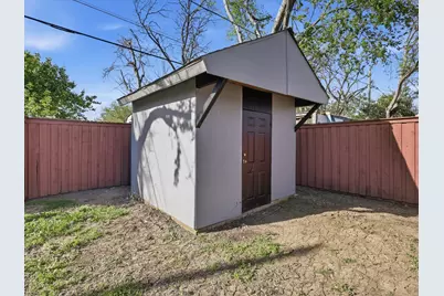 1310 E Lovers Lane, Arlington, TX 76010 - Photo 25