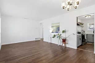 1310 E Lovers Ln, Arlington, TX 76010 - Photo 9