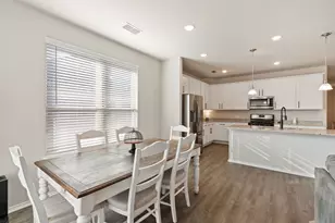 428 Green Hill Dr, Waxahachie, TX 75167 - Photo 9