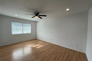 5828 Lazy River Dr, Dallas, TX 75241 - Photo 9