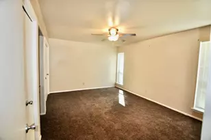 202 E Oak St, Weatherford, TX 76086 - Photo 5