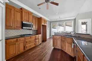 2104 Wills Way Dr, Granbury, TX 76049 - Photo 11