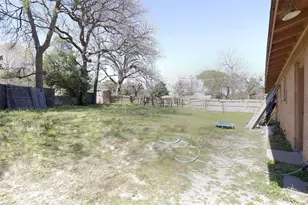 1004 W Cayuga Dr, Athens, TX 75751 - Photo 27