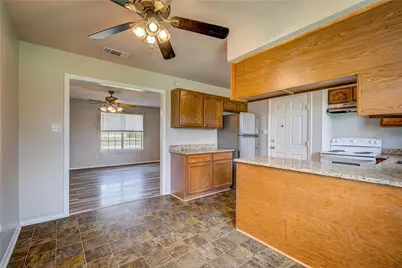 2007 Solomon Drive, Commerce, TX 75428 - Photo 13