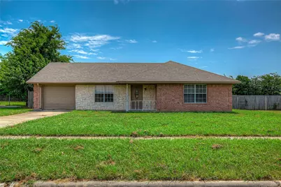 2007 Solomon Drive, Commerce, TX 75428 - Photo 3