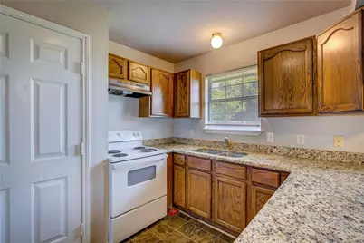 2007 Solomon Drive, Commerce, TX 75428 - Photo 17