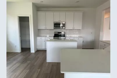 8505 Honeylocust Street, McKinney, TX 75071 - Photo 3