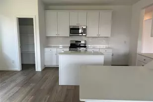 8505 Honeylocust St, McKinney, TX 75071 - Photo 3