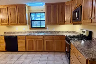 505 S San Jacinto St, Whitney, TX 76692 - Photo 11