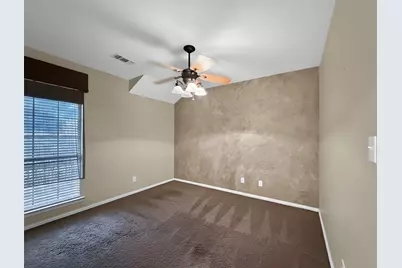 2025 Fair Oaks Circle, Corinth, TX 76210 - Photo 9