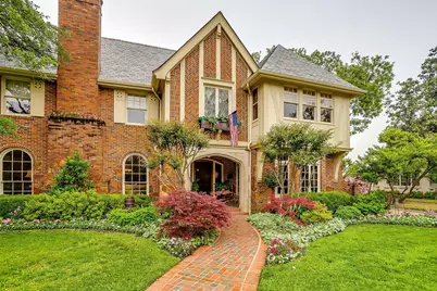 2424 Medford Court W, Fort Worth, TX 76109 - Photo 1