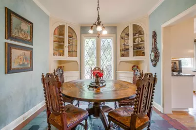 2424 Medford Court W, Fort Worth, TX 76109 - Photo 9