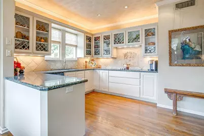 2424 Medford Court W, Fort Worth, TX 76109 - Photo 13