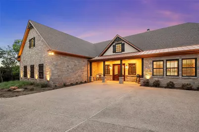 240 Lost Creek, China Spring, TX 76633 - Photo 3