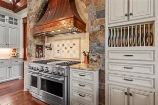 240 Lost Creek, China Spring, TX 76633 - Photo 17