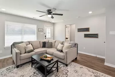 128 Crestwood Drive, Mabank, TX 75156 - Photo 11