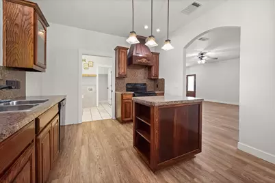 504 N Texas Street, Tioga, TX 76271 - Photo 25