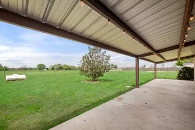 504 N Texas Street, Tioga, TX 76271 - Photo 15
