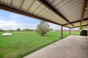504 N Texas St, Tioga, TX 76271 - Photo 15