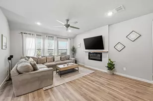 708 Winged Foot Dr, Red Oak, TX 75154 - Photo 3