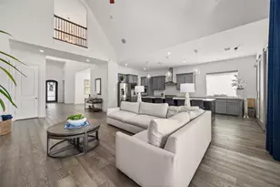 2016 Roundtree Cir E, Fort Worth, TX 76008 - Photo 9