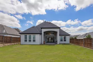 2016 Roundtree Cir E, Fort Worth, TX 76008 - Photo 29