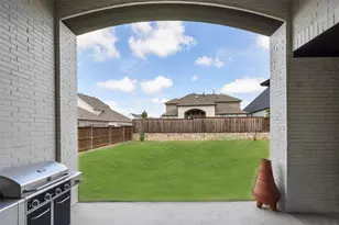 2016 Roundtree Cir E, Fort Worth, TX 76008 - Photo 27