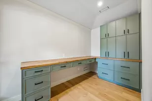 7023 Brookshire Dr, Dallas, TX 75230 - Photo 17