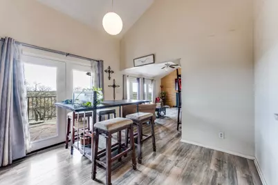 1801 Old Oak Drive, Arlington, TX 76012 - Photo 3