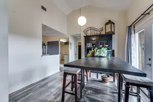 1801 Old Oak Dr, Arlington, TX 76012 - Photo 5