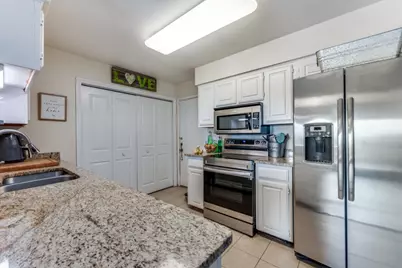 1801 Old Oak Drive, Arlington, TX 76012 - Photo 13