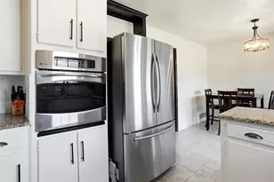 121 Montreal Dr, Hurst, TX 76054 - Photo 11