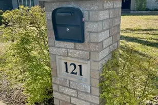 121 Montreal Dr, Hurst, TX 76054 - Photo 29