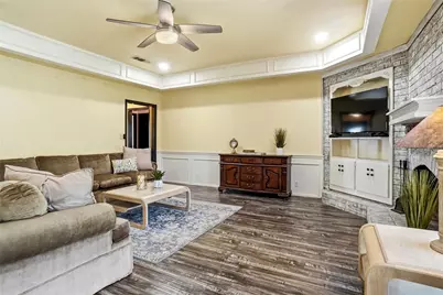 121 Montreal Drive, Hurst, TX 76054 - Photo 7