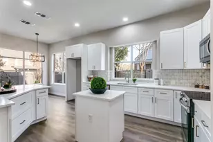 3501 Maplewood Ct, Bedford, TX 76021 - Photo 9