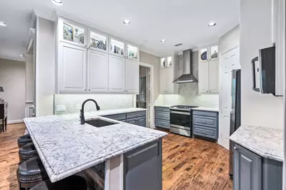 1210 Creekwood Drive, Garland, TX 75044 - Photo 15