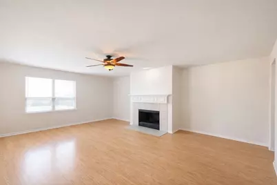 2835 Park Springs Drive, Grand Prairie, TX 75052 - Photo 5