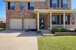2835 Park Springs Dr, Grand Prairie, TX 75052 - Photo 1